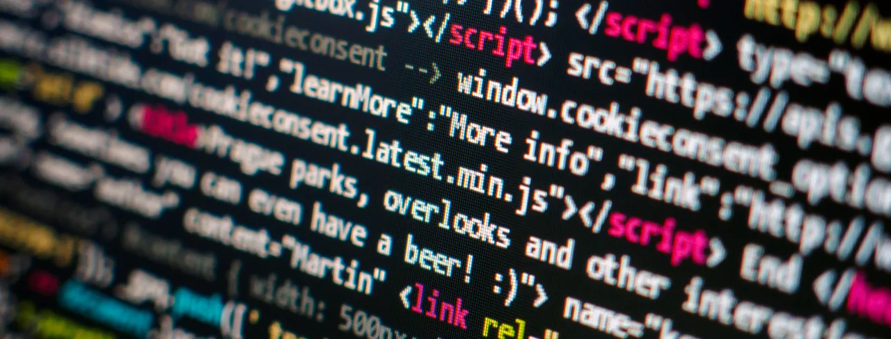 Programming code on screen – WordPress security against hacks and malware